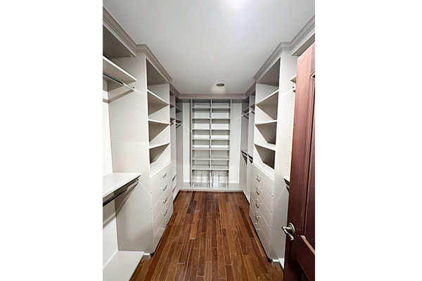 Walk in Closet